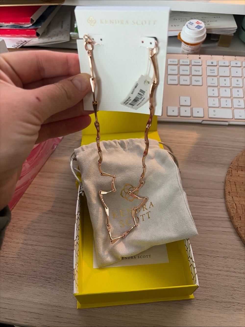 Kendra Scott Lori Rose Gold Statement Necklace Gold over Brass NWT - Picture 4 of 5